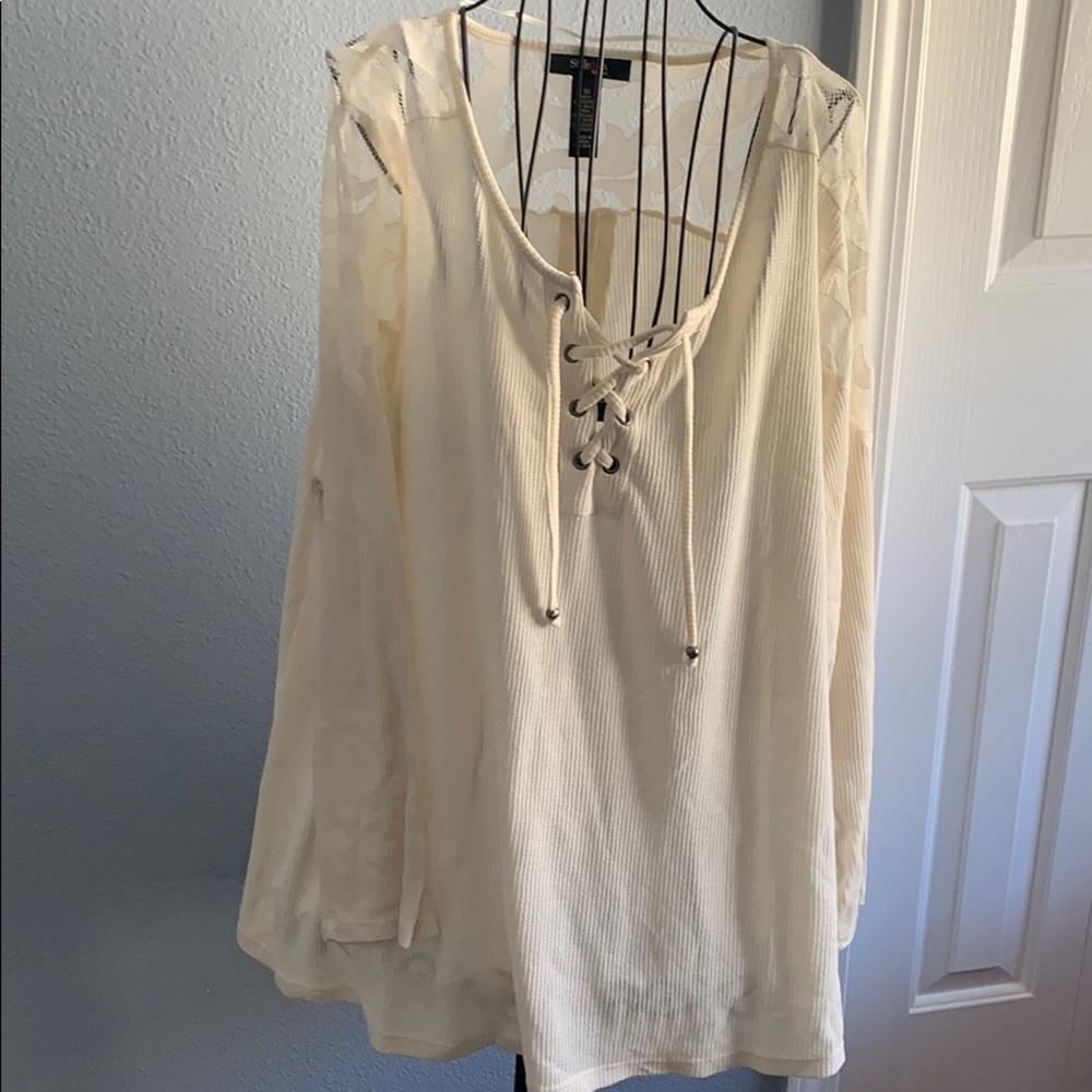 Cream lace up lace 3x top waffle